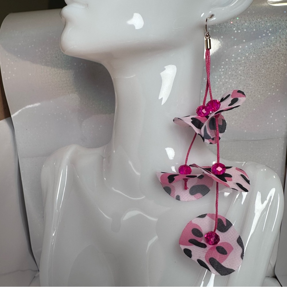 nOir Jewelry | Pink Animal Print Cascading Earrings | NWT